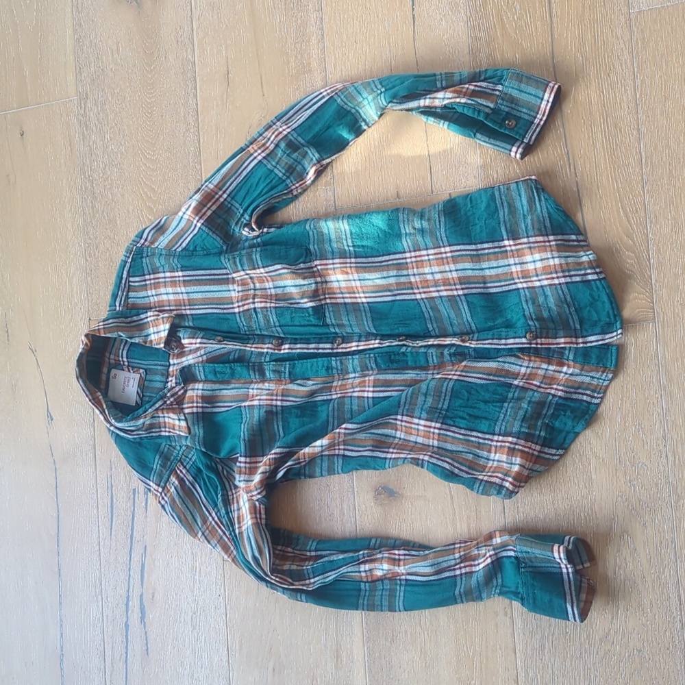 NWOT flannel by so